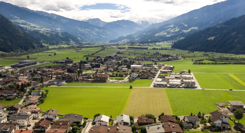 Ausblick-vom-Apart-Tyrol-scaled